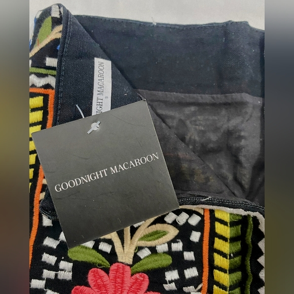 Bohemia Embroidered Mini Skirt - Picture 5 of 7